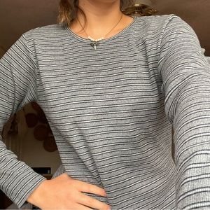 IZOD Striped crewneck long sleeve ribbed shirt